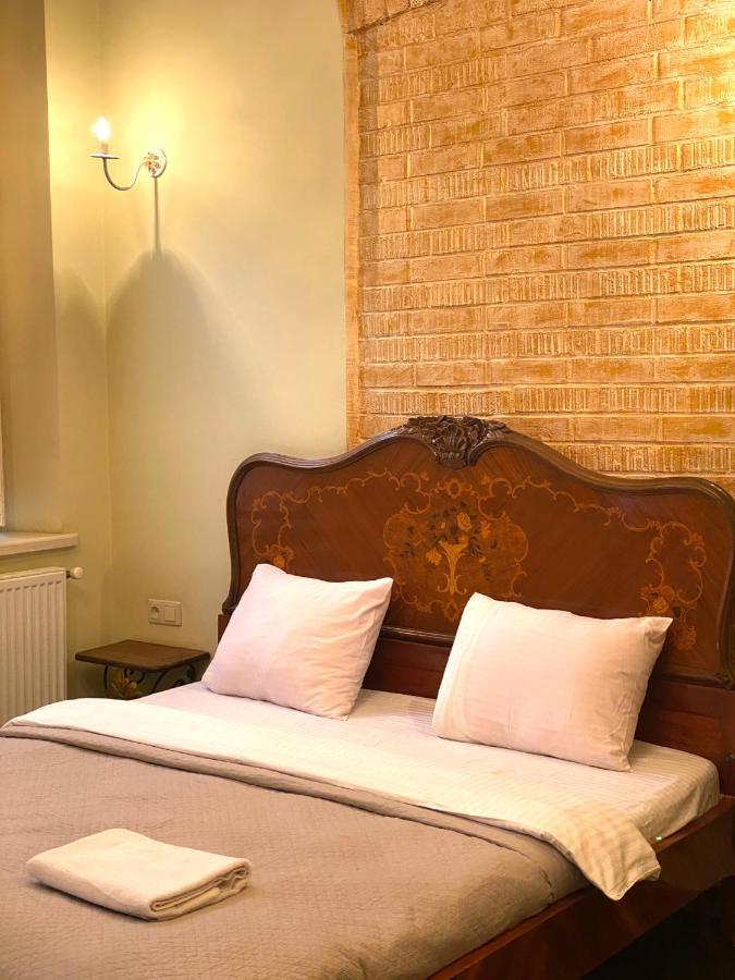 Квартира В Центрі На Вулиці Валова 21 Lviv Ngoại thất bức ảnh