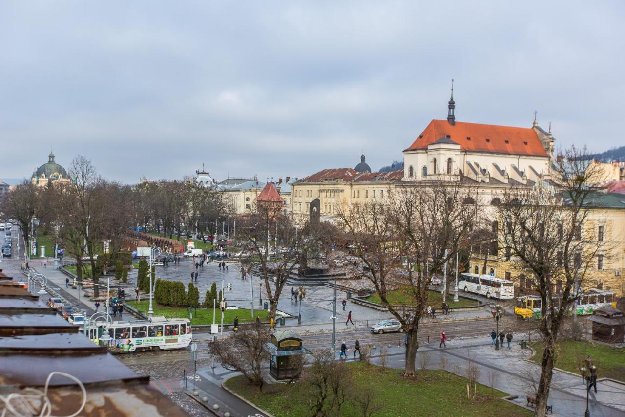Квартира В Центрі На Вулиці Валова 21 Lviv Ngoại thất bức ảnh