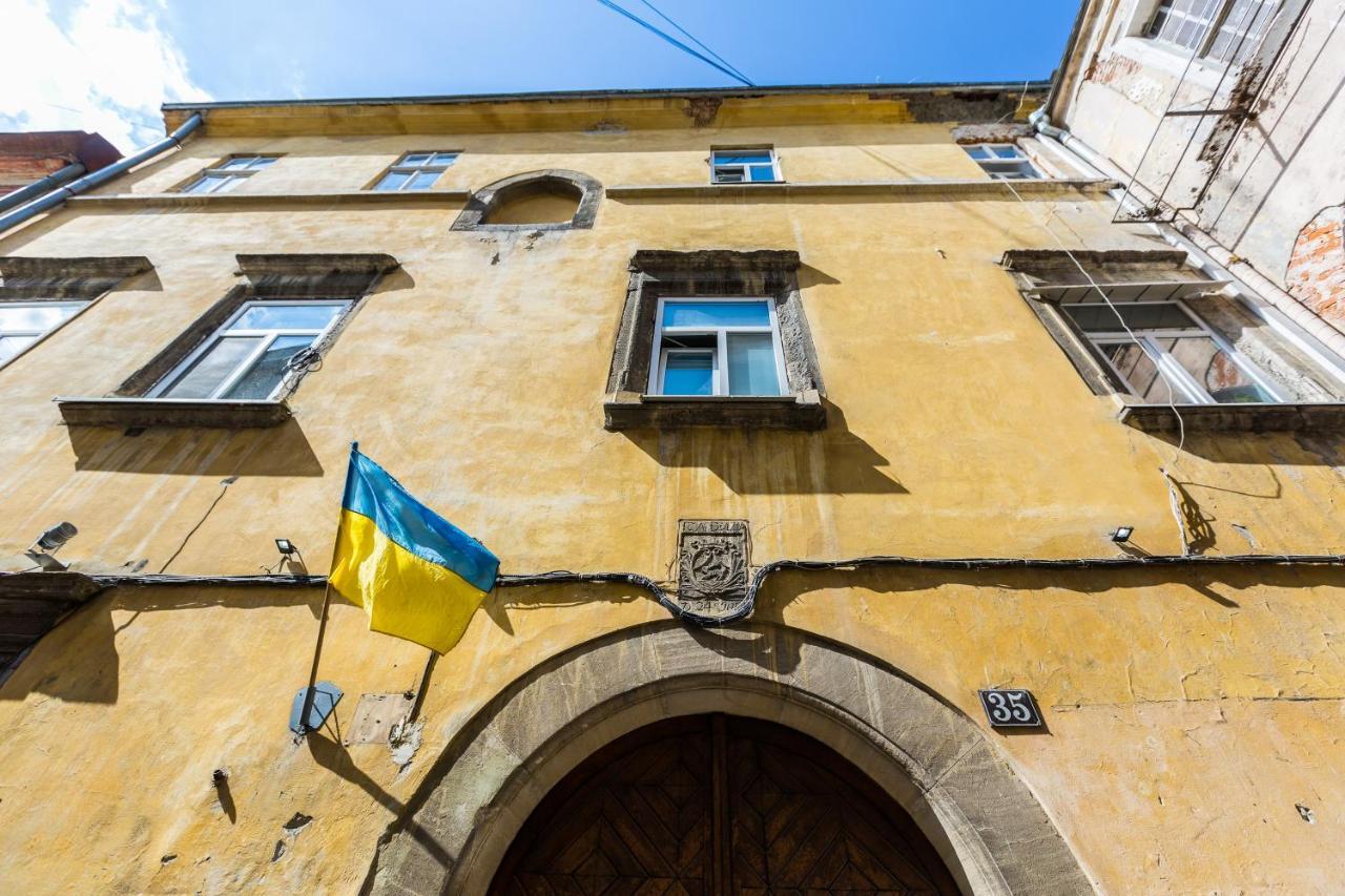 Квартира В Центрі На Вулиці Валова 21 Lviv Ngoại thất bức ảnh